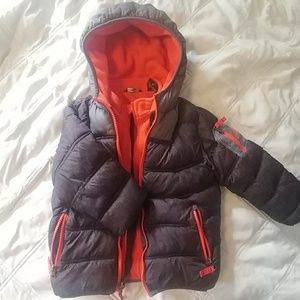 Kids hooded puffy coat like new